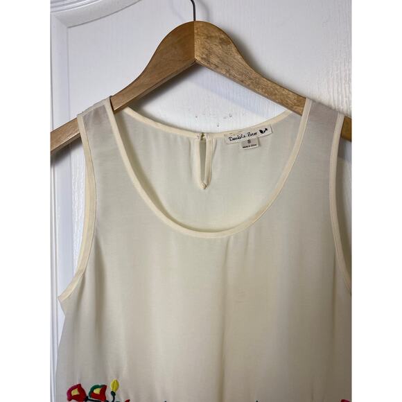Double Zero Ivory Embroidered Fringe Hem Semi-Sheer Sleeveless Top Size Small - Picture 4 of 8